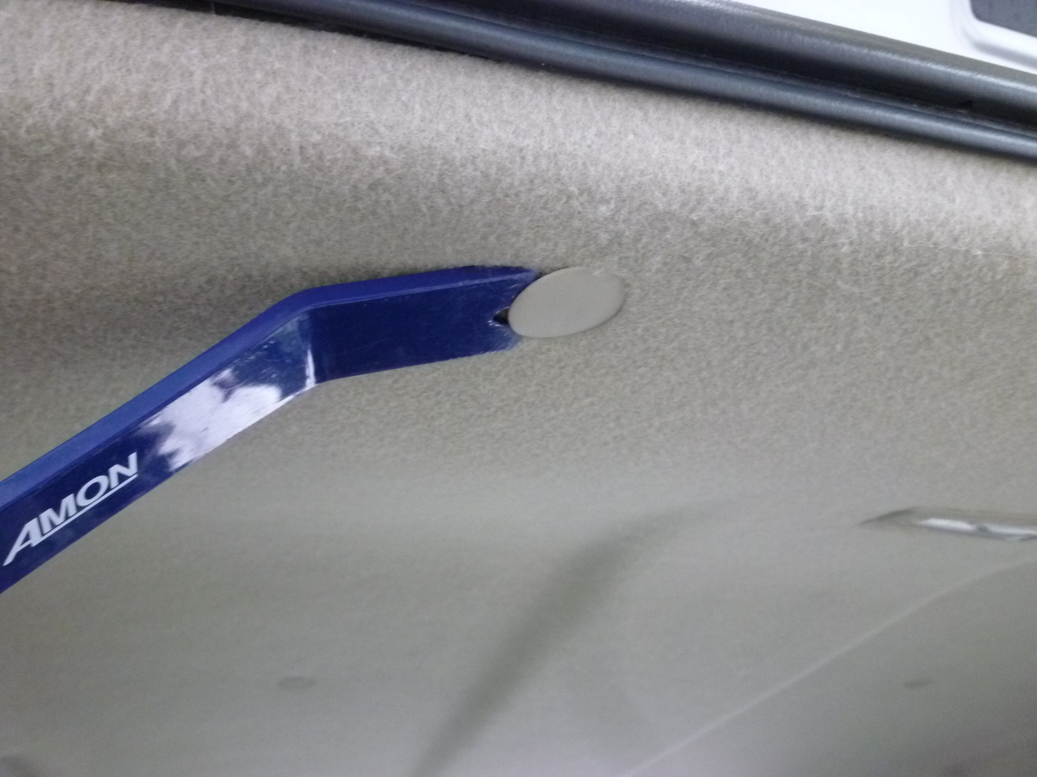 軽自動車内の雨音が激減 タントカスタムの天井の内張りの外し方とデッドニング方法を徹底解説